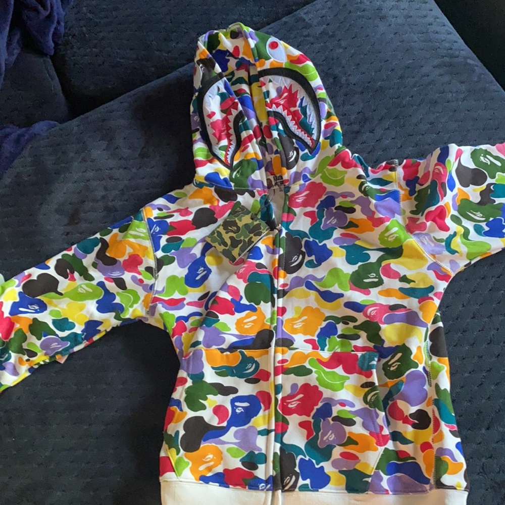 Bape hoodie - Picture 2 of 8